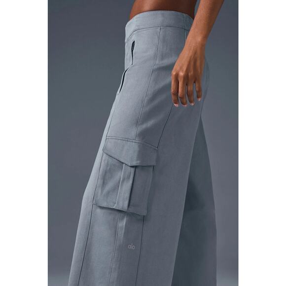 Alo Yoga Show Off Cargo Wide Leg Trouser Regular Length Steel Grey Gray NWOT XS - Picture 12 of 16